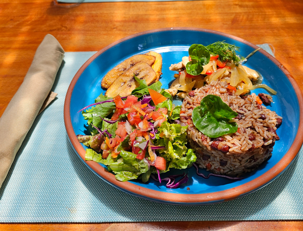Healthy retreat meal served at Shambala Restaurant at Trópico Latino